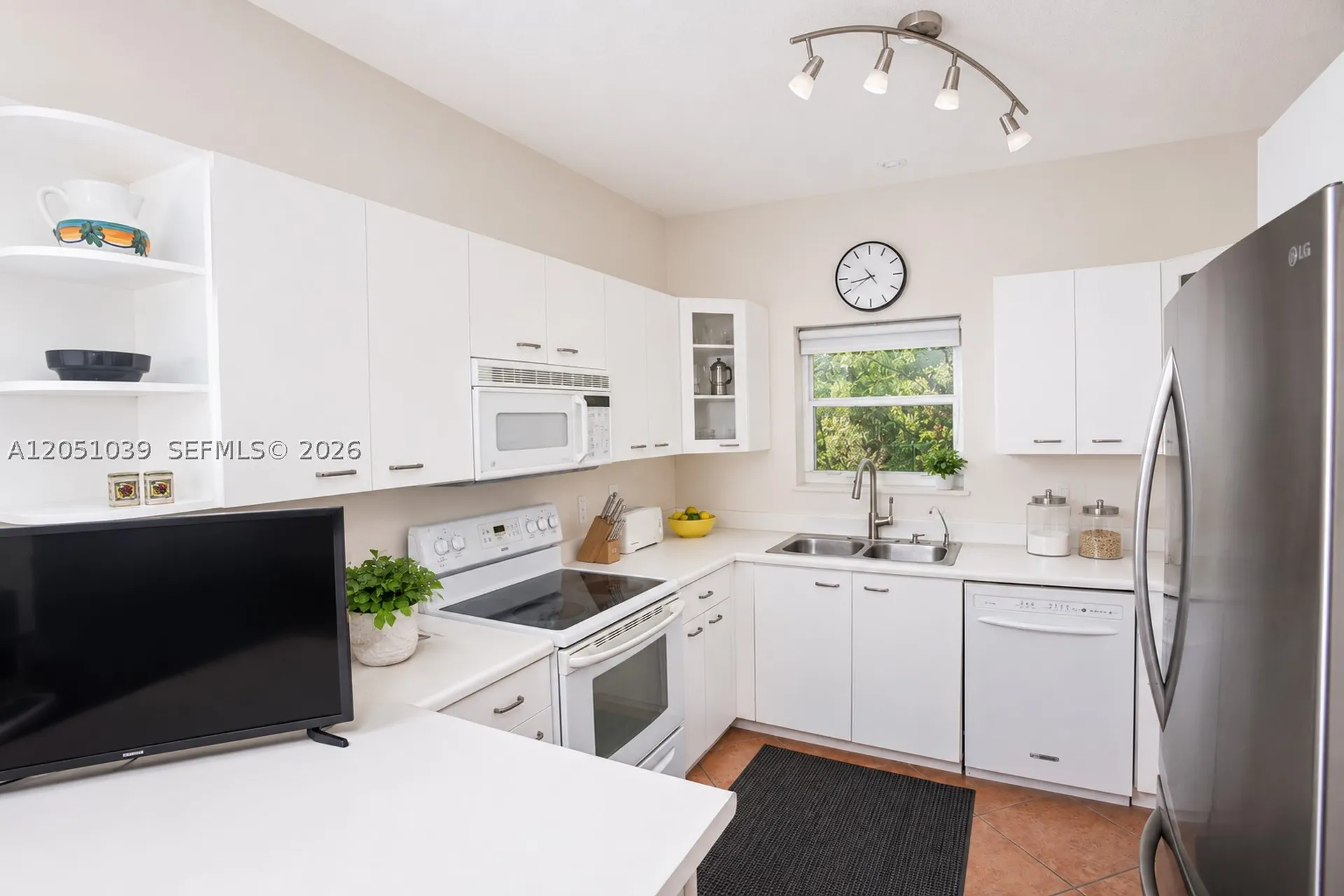 1115 Weeping Willow Way Hollywood FL 33019