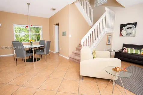 1115 Weeping Willow Way Hollywood FL 33019