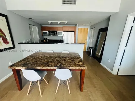 253 NE 2nd Street Miami FL 33132