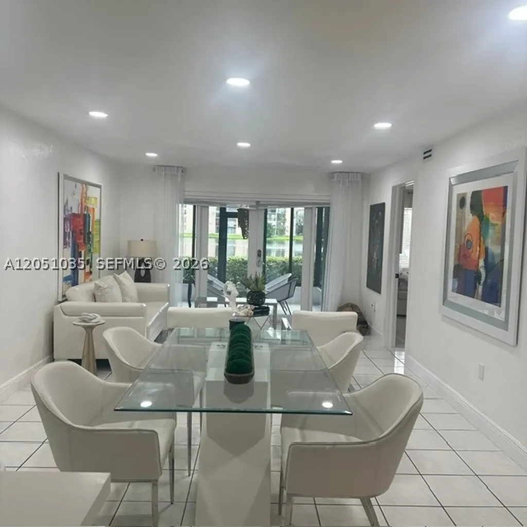 8875 Fontainebleau Boulevard Miami FL 33172