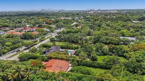 7030 Sunset Drive Miami FL 33143