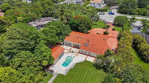 7030 Sunset Drive Miami FL 33143