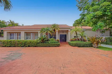 7030 Sunset Drive Miami FL 33143
