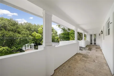 6845 SW 98th Street Pinecrest FL 33156
