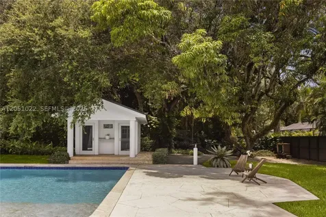 6845 SW 98th Street Pinecrest FL 33156