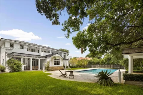 6845 SW 98th Street Pinecrest FL 33156