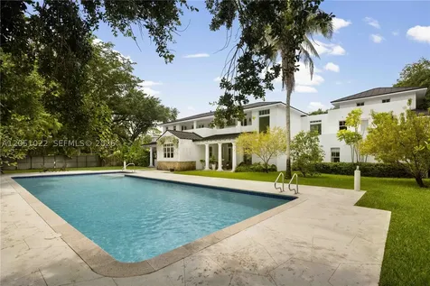 6845 SW 98th Street Pinecrest FL 33156