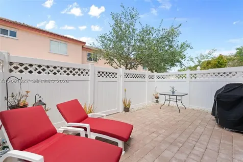 542 NW 208th Terrace Pembroke Pines FL 33029