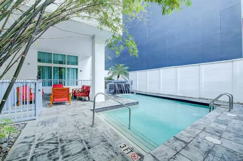 234 NE 3rd Street Miami FL 33132