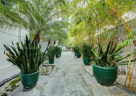 234 NE 3rd Street Miami FL 33132