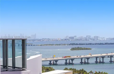 133 NE 2nd Avenue Miami FL 33132