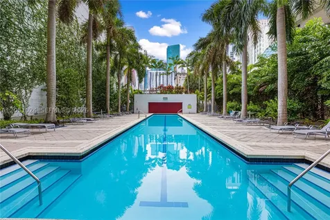 133 NE 2nd Avenue Miami FL 33132