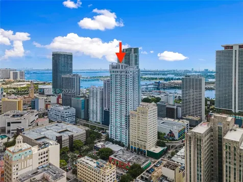133 NE 2nd Avenue Miami FL 33132