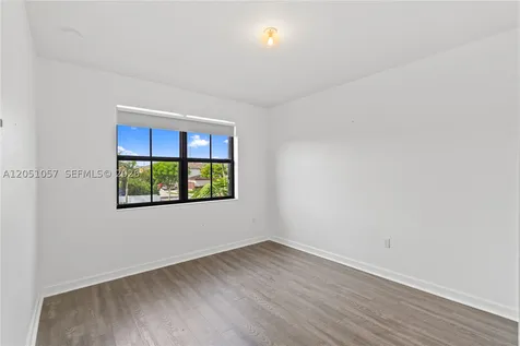 3573 W 93rd Place Hialeah FL 33018