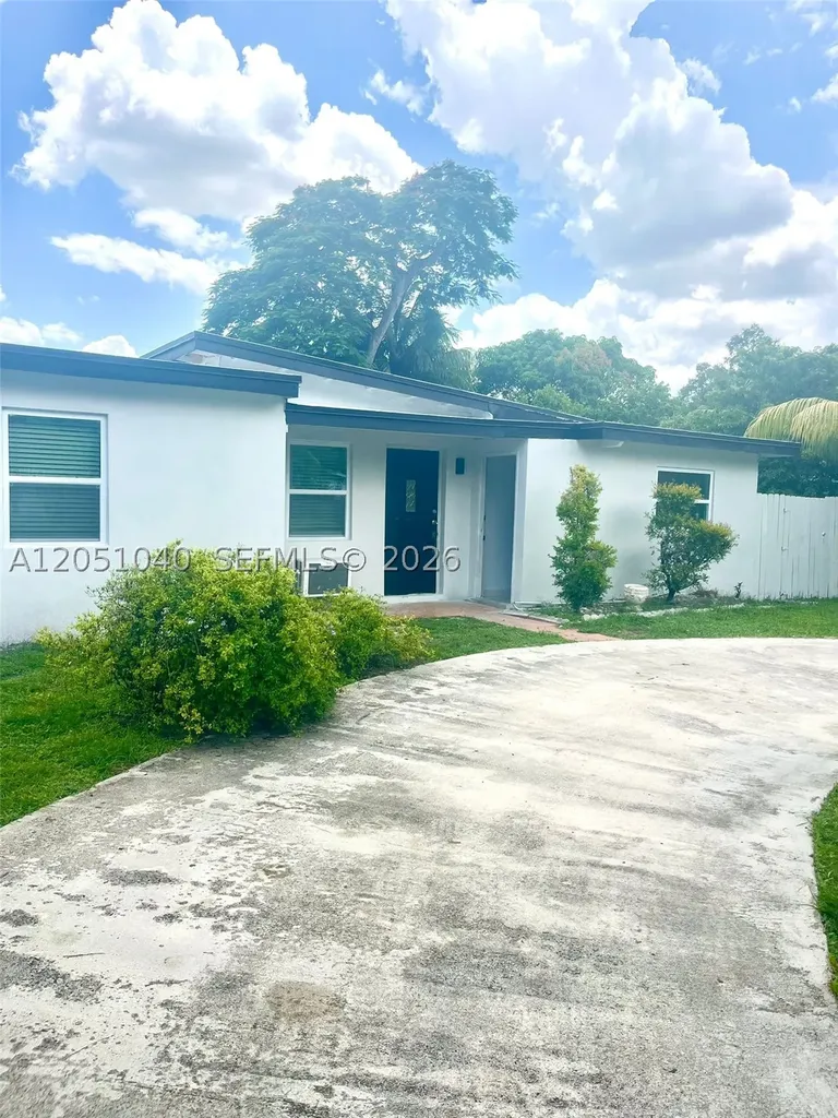 116 Edmund Road West Park FL 33023