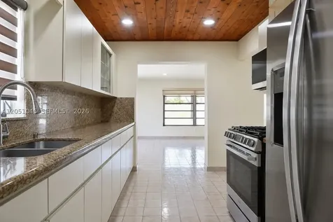 5221 SW 127th Place Miami FL 33175