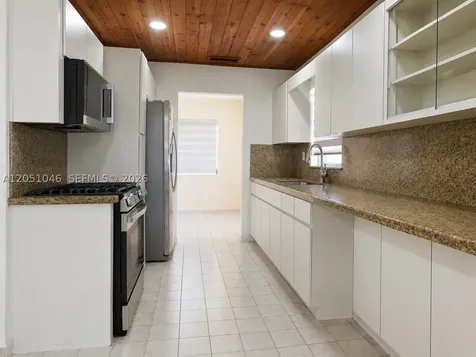 5221 SW 127th Place Miami FL 33175