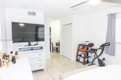 6190 W 19th Avenue Hialeah FL 33012