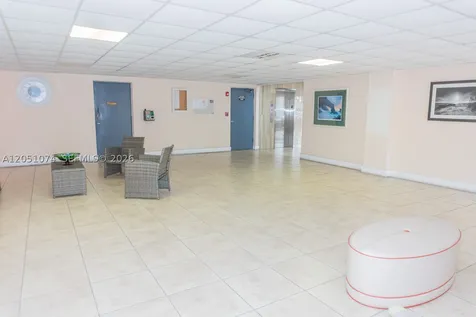 6190 W 19th Avenue Hialeah FL 33012