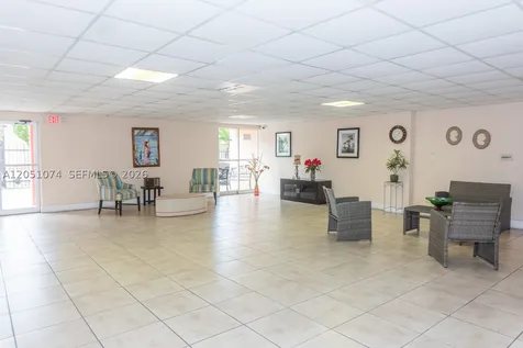 6190 W 19th Avenue Hialeah FL 33012
