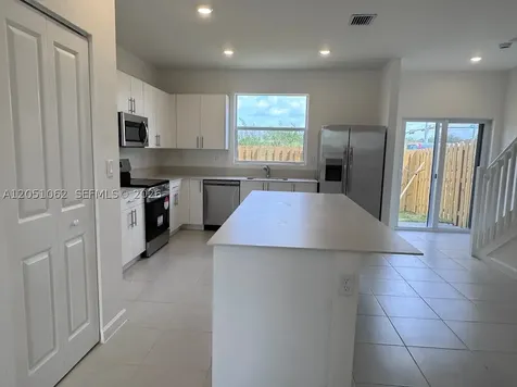 1182 SE Palm Terrace Homestead FL 33034