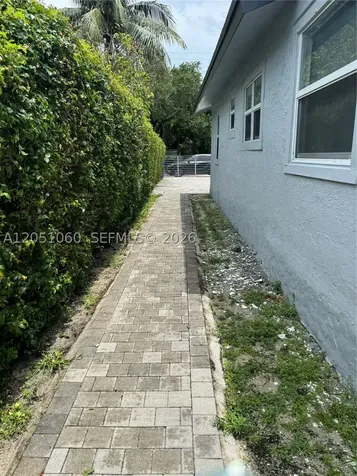 61 NW 53rd Street Miami FL 33127