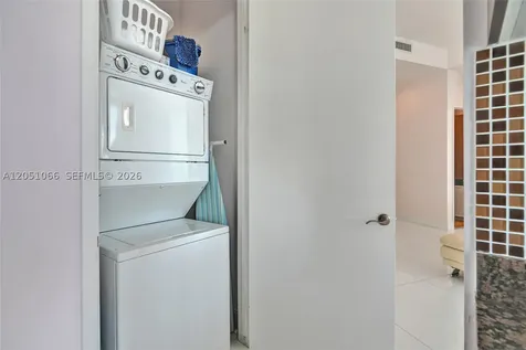 16001 Collins Avenue Sunny Isles Beach FL 33160
