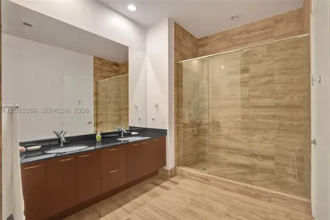 16001 Collins Avenue Sunny Isles Beach FL 33160