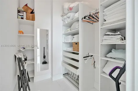 16001 Collins Avenue Sunny Isles Beach FL 33160