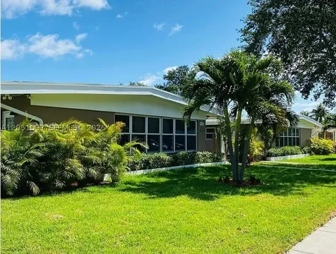 2001 NE 167th Street North Miami Beach FL 33162