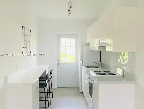 2001 NE 167th Street North Miami Beach FL 33162