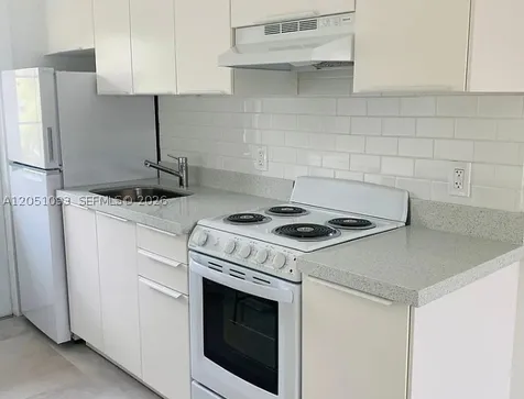2001 NE 167th Street North Miami Beach FL 33162