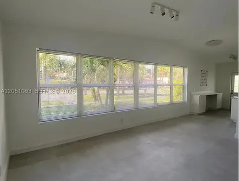 2001 NE 167th Street North Miami Beach FL 33162