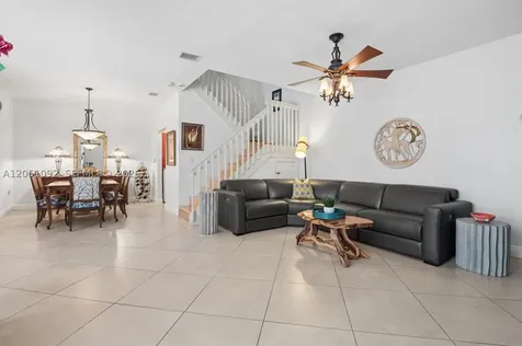 1140 Weeping Willow Way Hollywood FL 33019