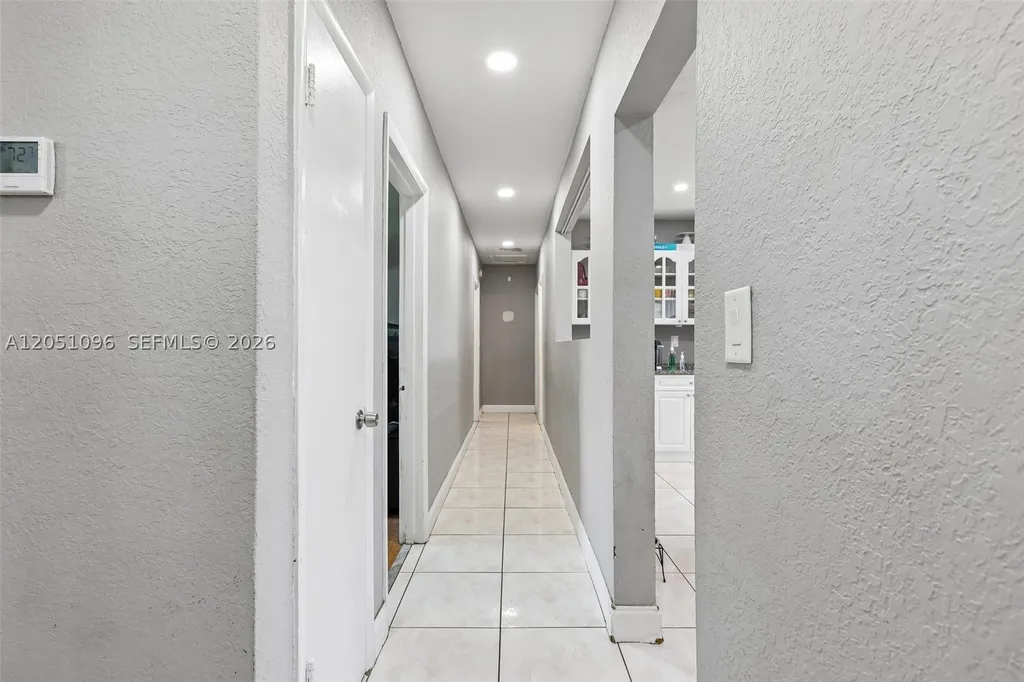 250 N 66th Avenue Hollywood FL 33024
