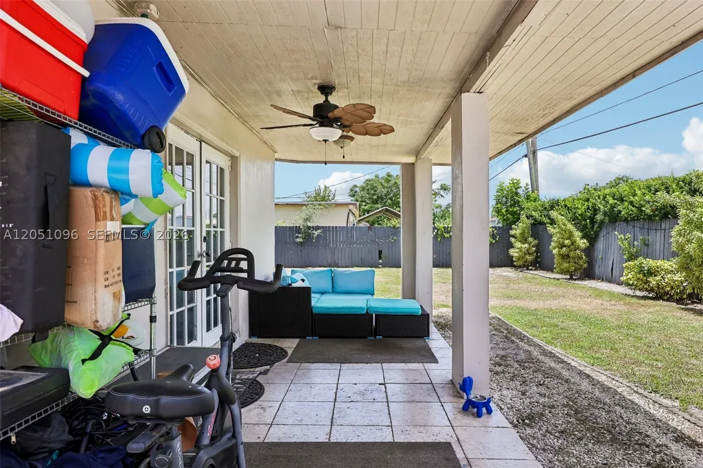 250 N 66th Avenue Hollywood FL 33024