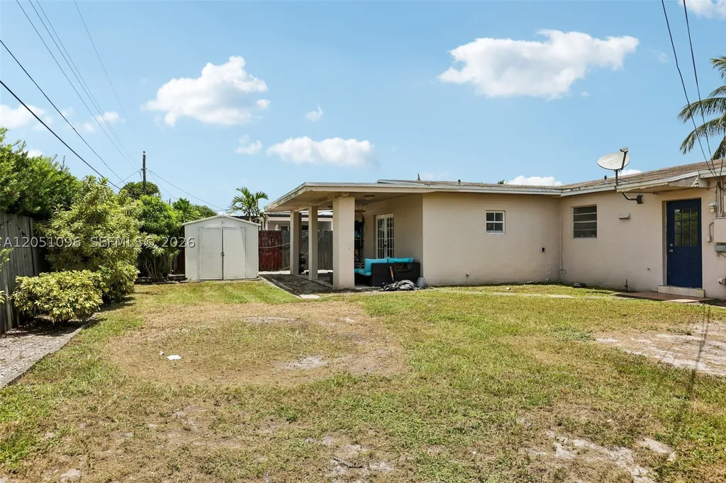 250 N 66th Avenue Hollywood FL 33024