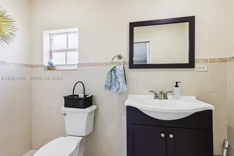 250 N 66th Avenue Hollywood FL 33024