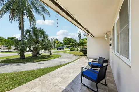 250 N 66th Avenue Hollywood FL 33024
