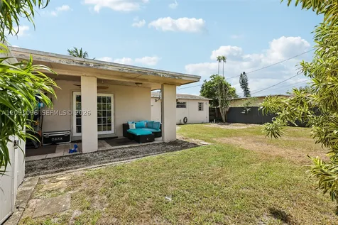 250 N 66th Avenue Hollywood FL 33024