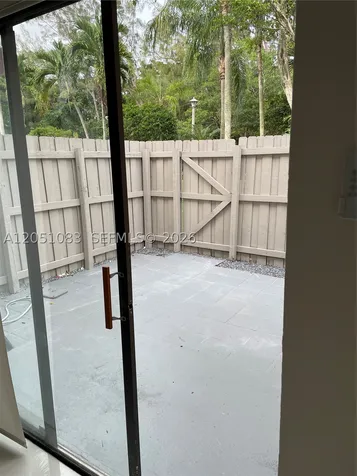 9441 N Palm Circle N Pembroke Pines FL 33025
