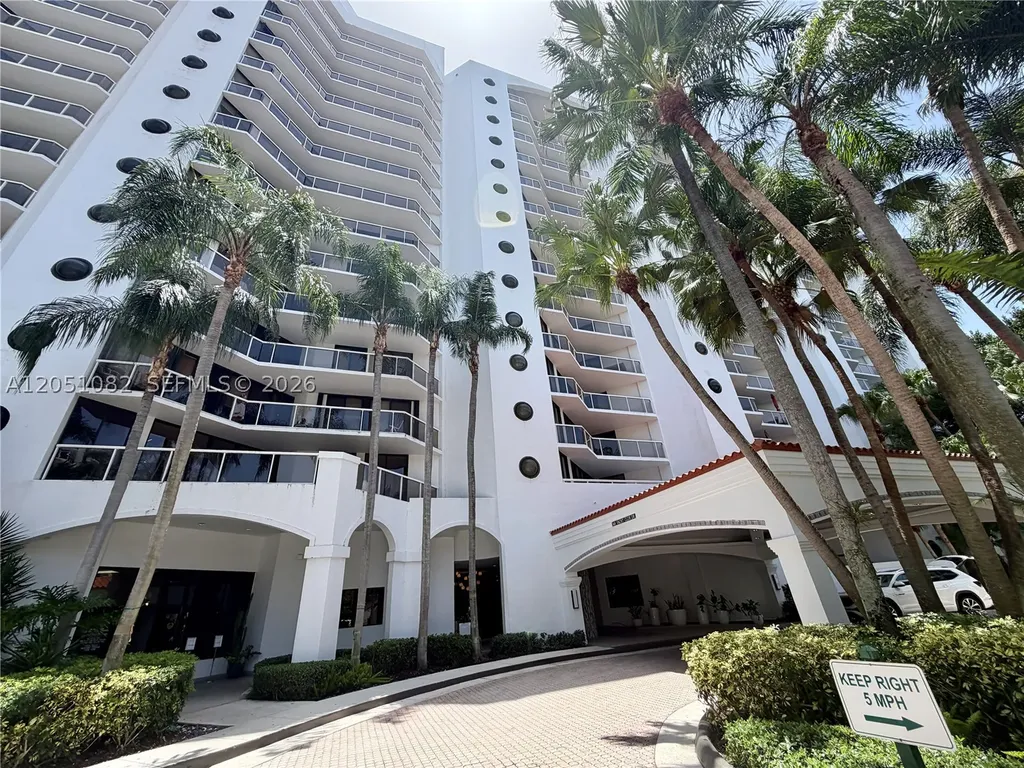 3610 Yacht Club Drive Aventura FL 33180