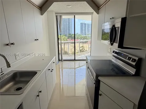 3610 Yacht Club Drive Aventura FL 33180