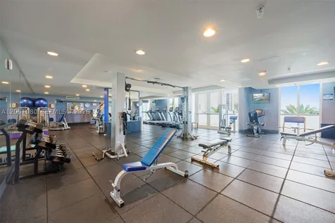 7910 Harbor Island Drive North Bay Village FL 33141