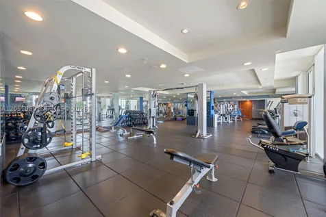 7910 Harbor Island Drive North Bay Village FL 33141