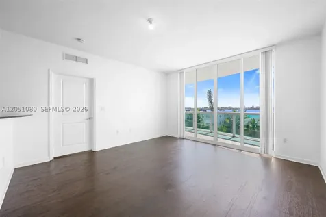 7910 Harbor Island Drive North Bay Village FL 33141
