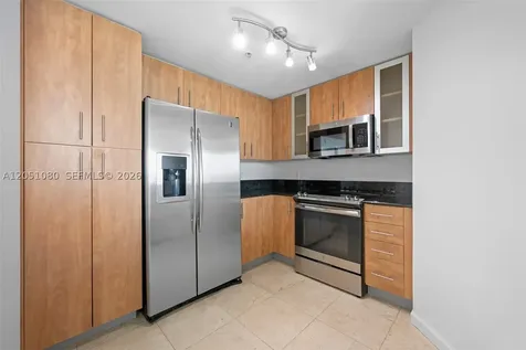 7910 Harbor Island Drive North Bay Village FL 33141
