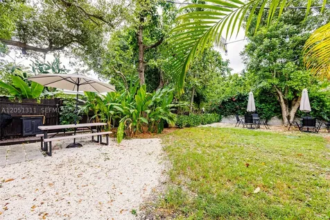 10757 NE 2 Court Miami FL 33161