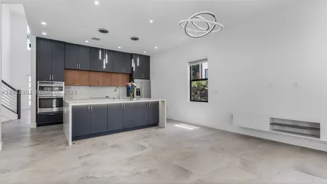 8900 NW 161st Terrace Miami Lakes FL 33018