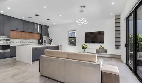 8900 NW 161st Terrace Miami Lakes FL 33018